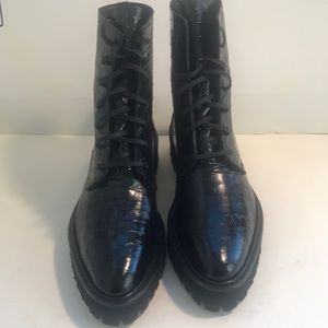 Freda Salvador EMI Lug Combat Boot Black Crocodile Embossed Size 8